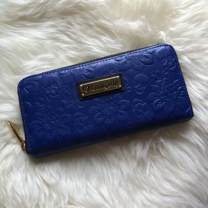 Blue floral and skull wallet 💀🌺